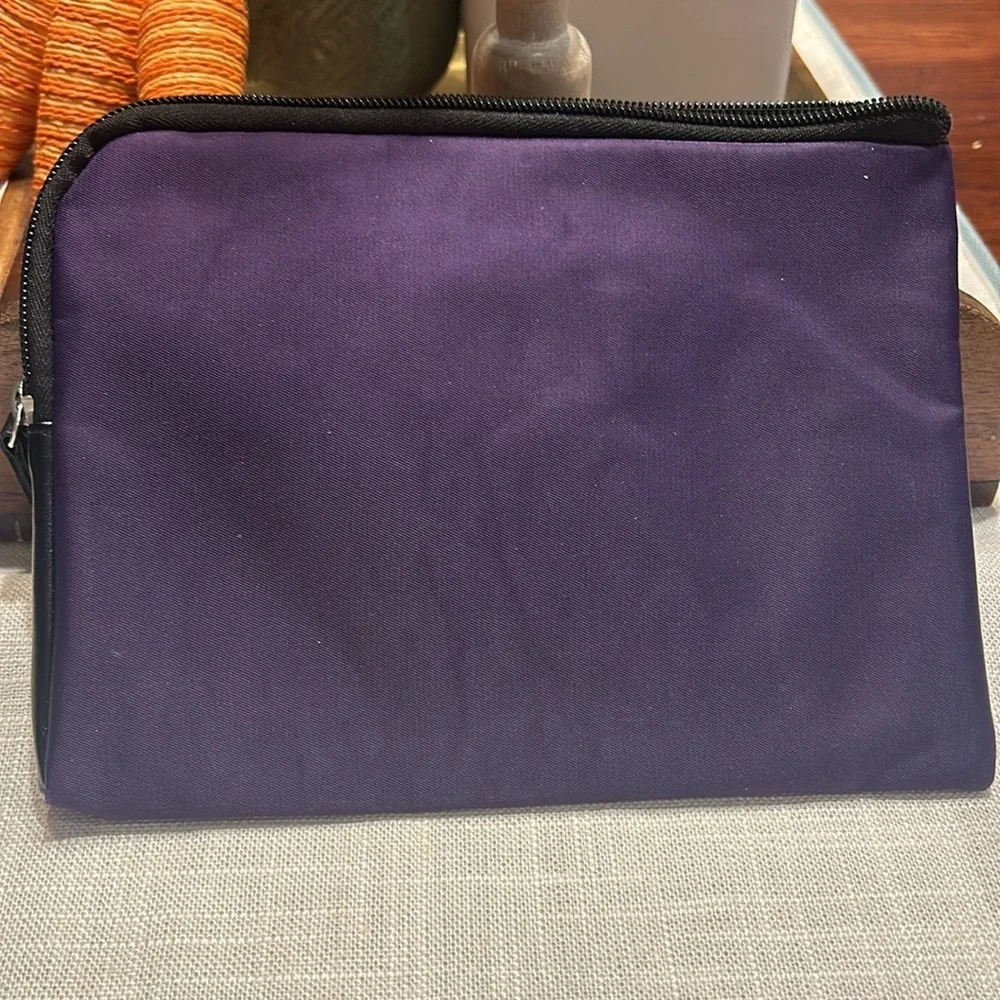 Tumi for Delta Purple Travel Zipper Pouch
